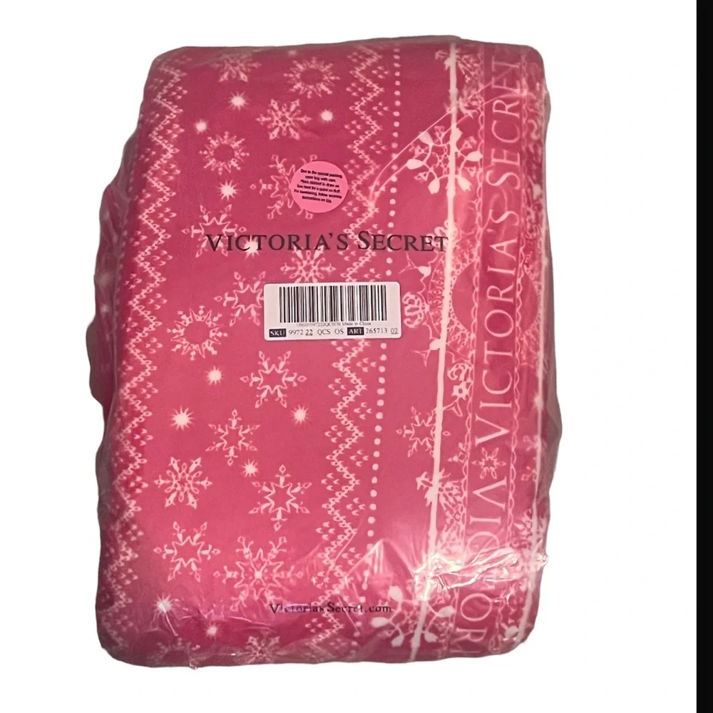Victoria Secret red fair isle snowflake blanket New